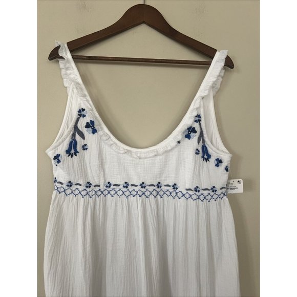 Free People White and Blue Floral Maxi Dress - Picture 8 of 14